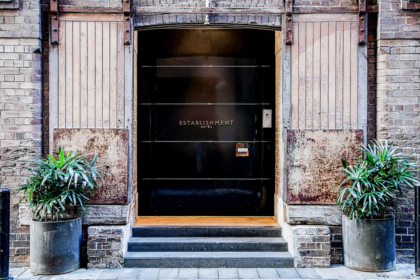 Establishment Hotel