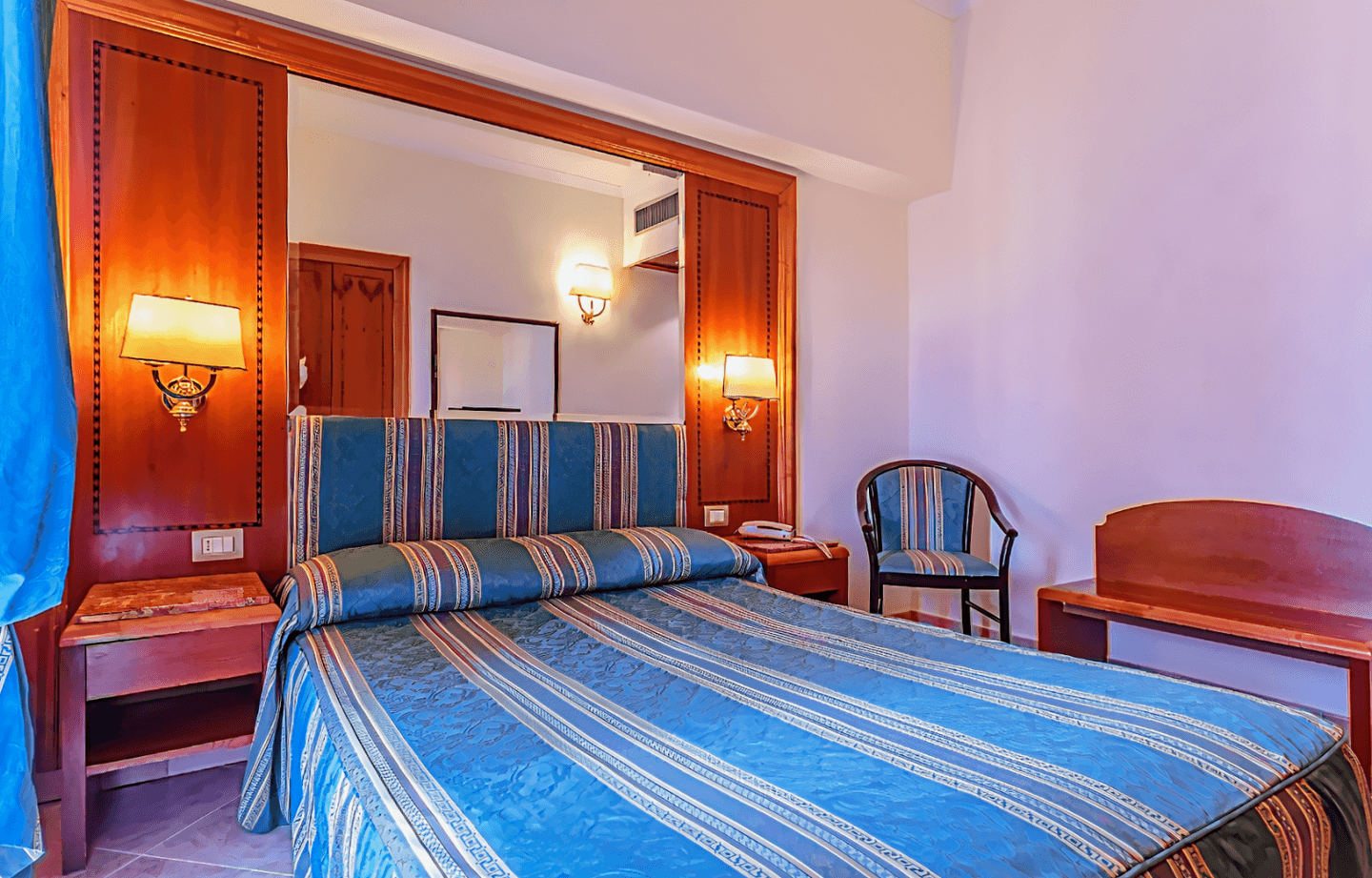Hotel Lux