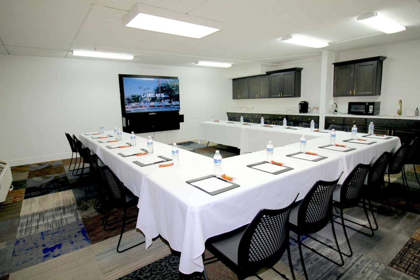 L3 Oasis Hotel