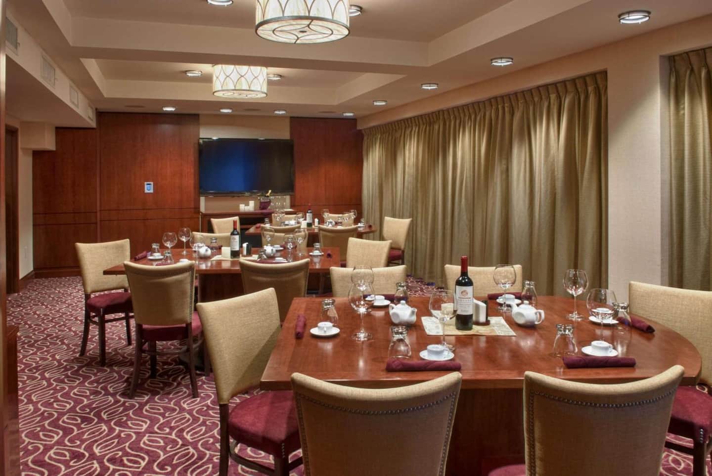 Viana Hotel & Spa