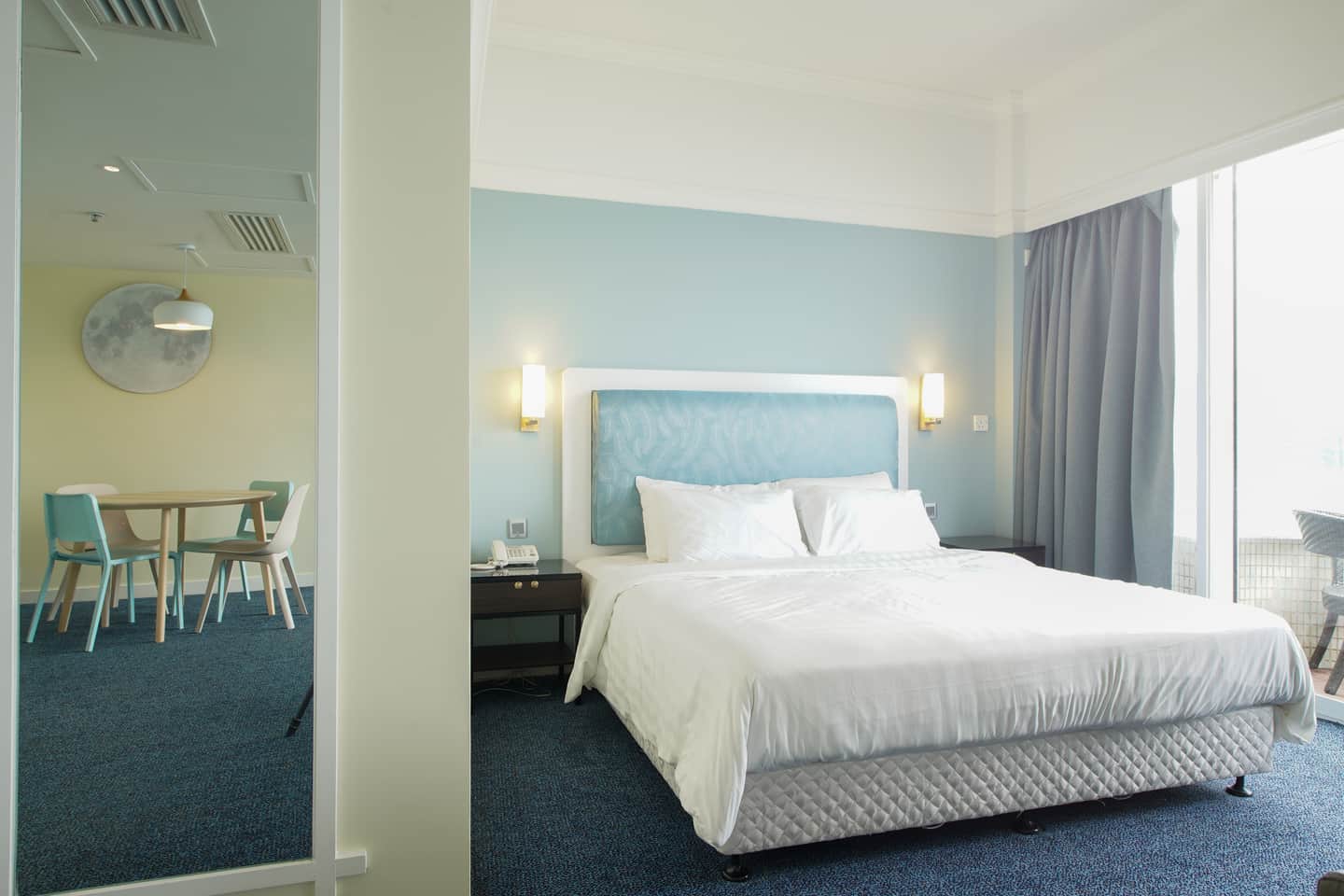 Warwick Hotel
