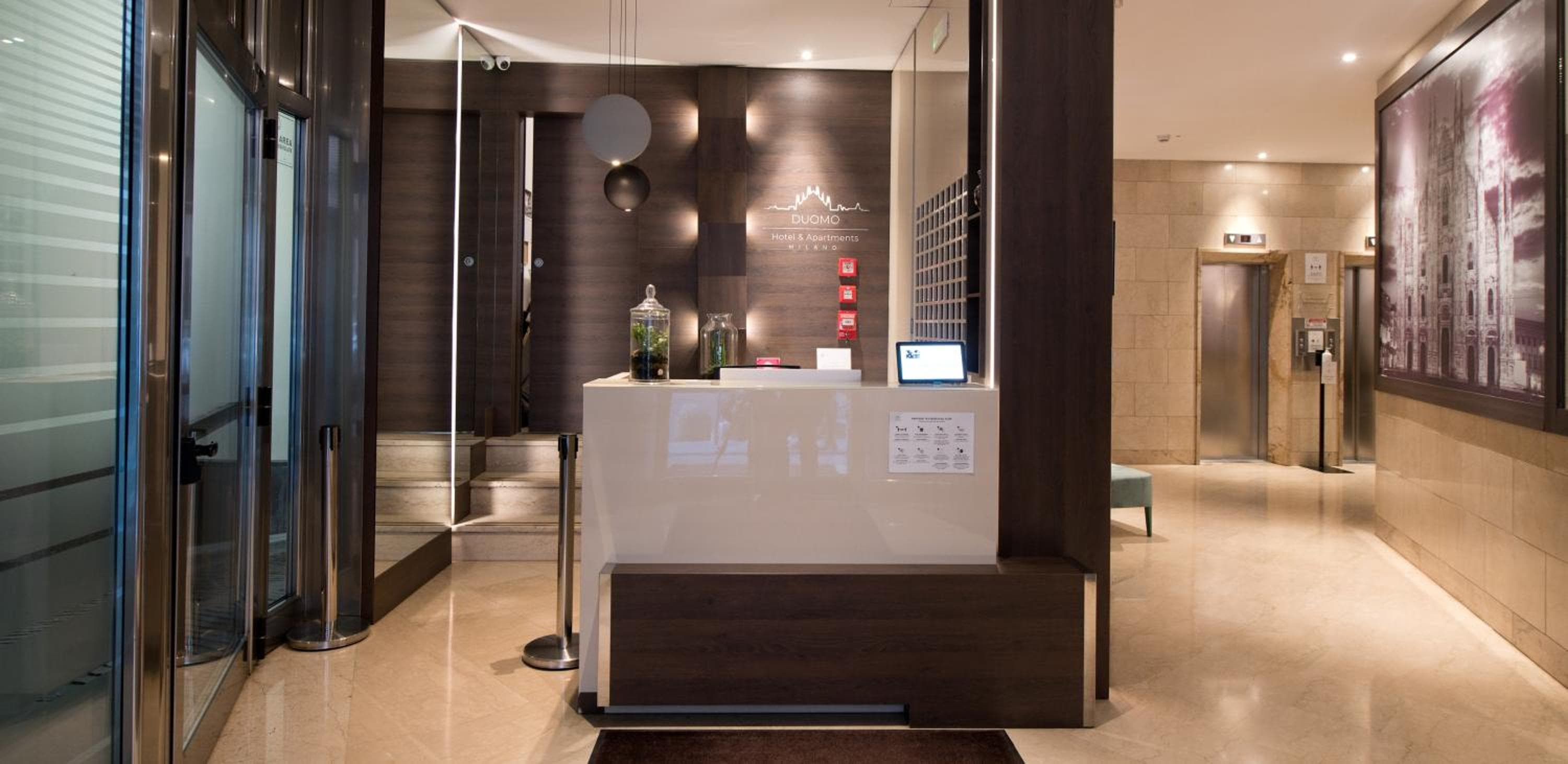 Duomo Hotel & Apartments