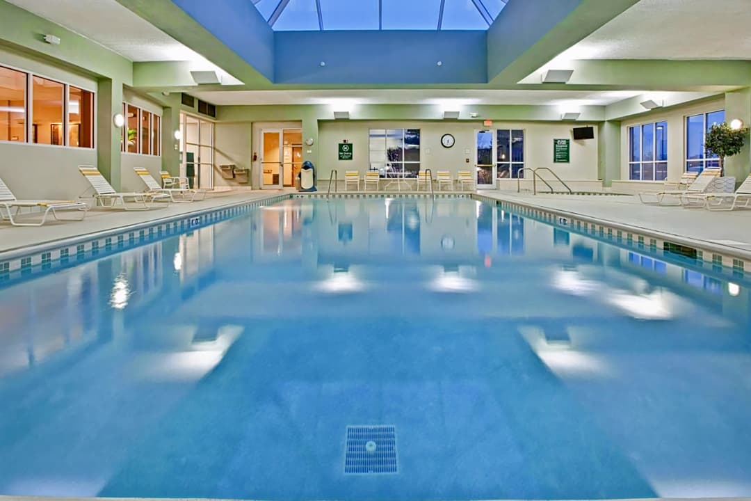 La Quinta Inn & Suites by Wyndham Bannockburn-Deerfield