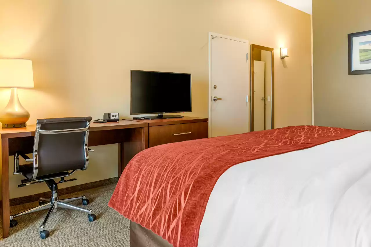 Comfort Inn & Suites