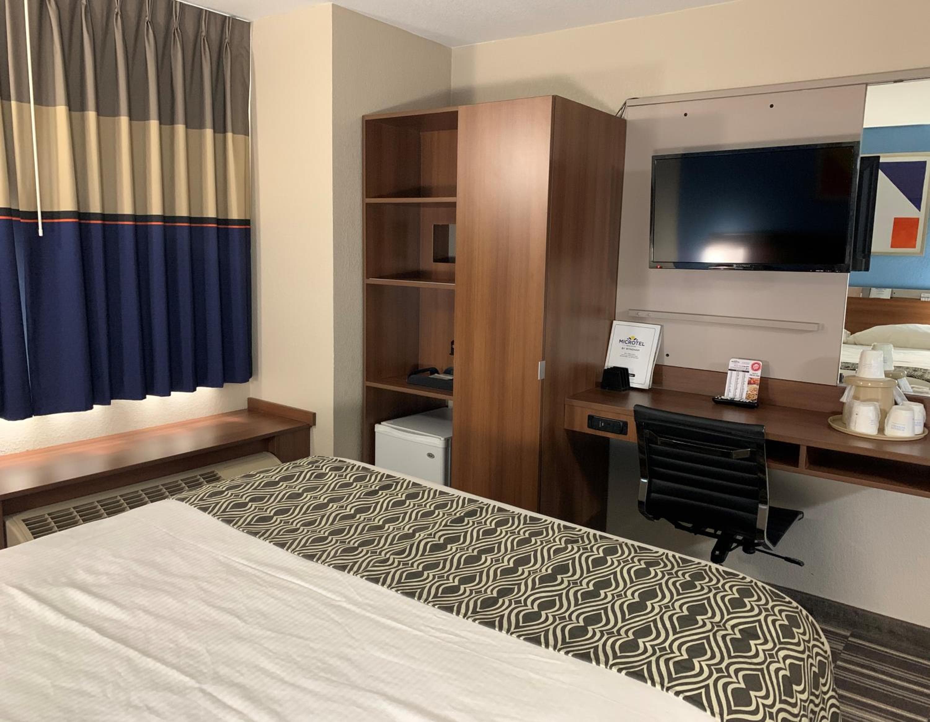 Microtel Inn & Suites by Wyndham Fond Du Lac