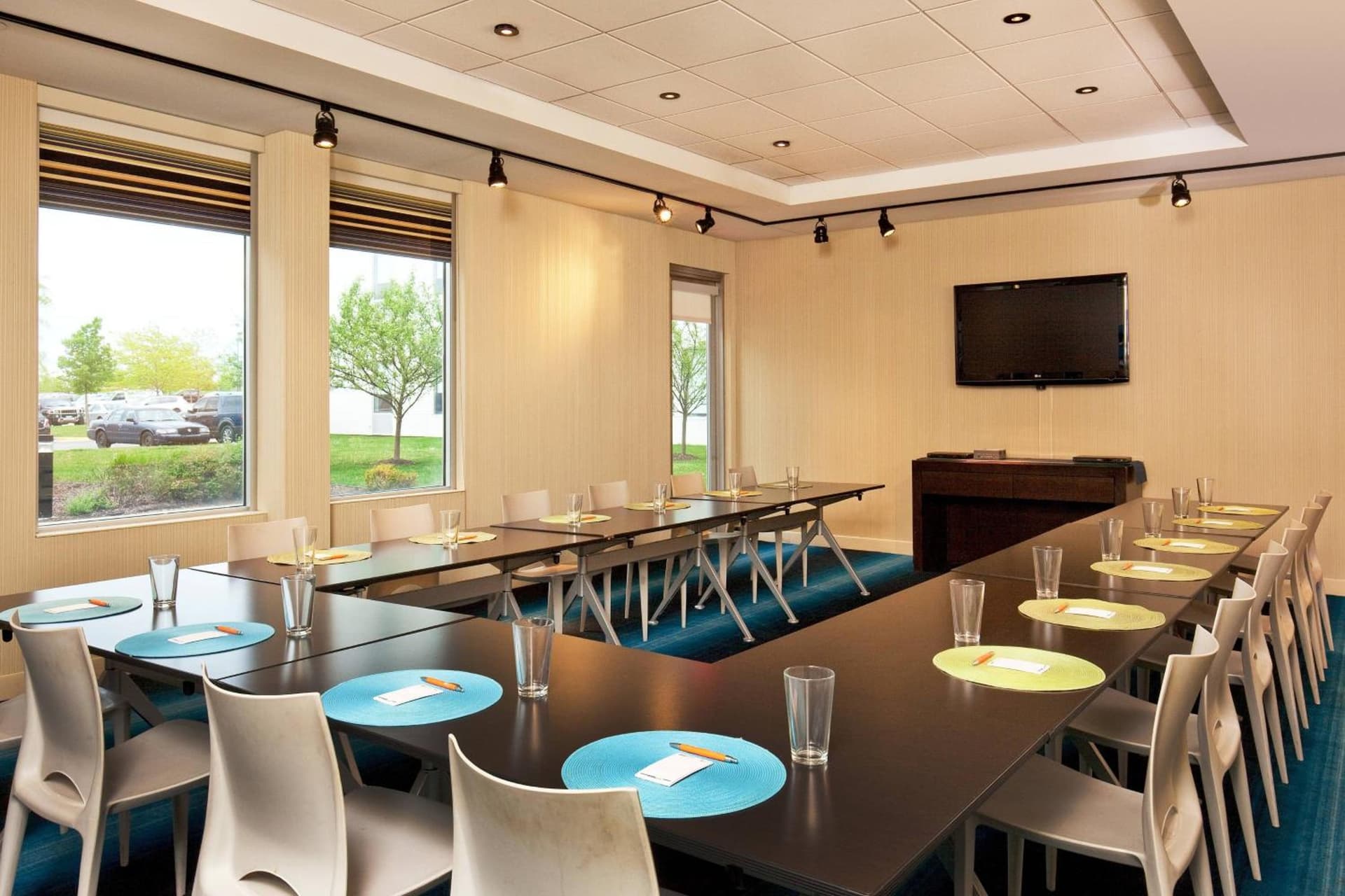 Aloft Bolingbrook