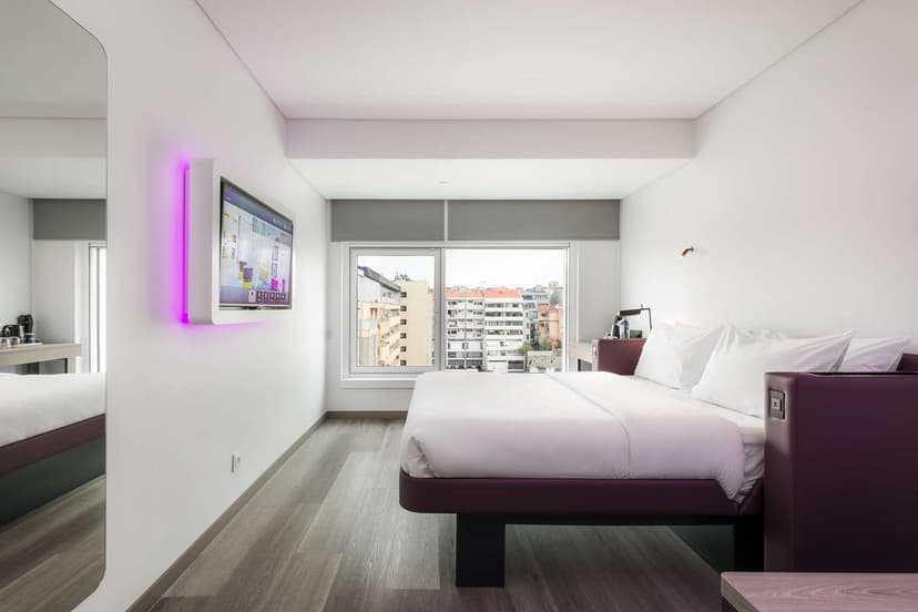 YOTEL Porto