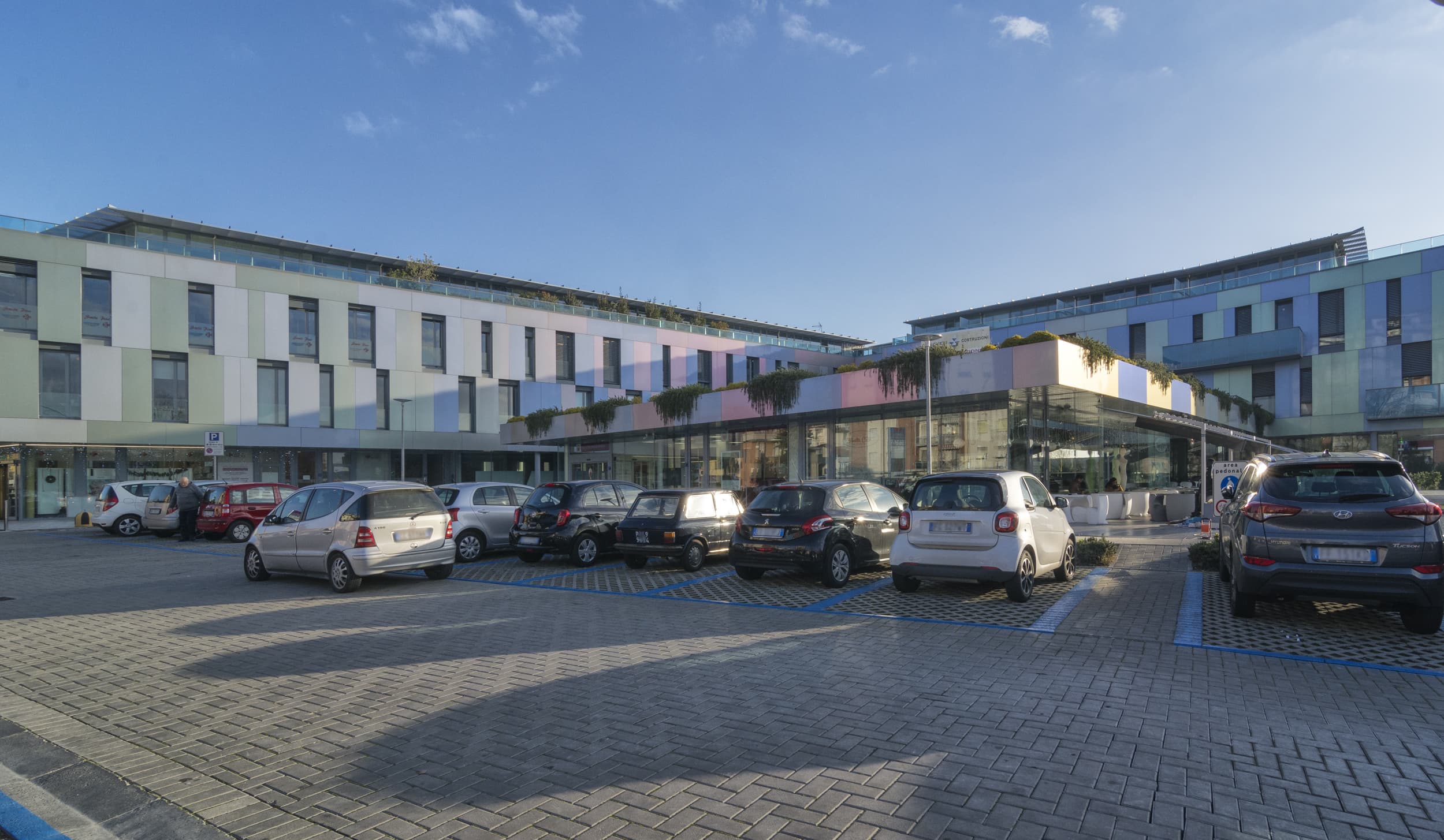 Blue Shades ApartHotel