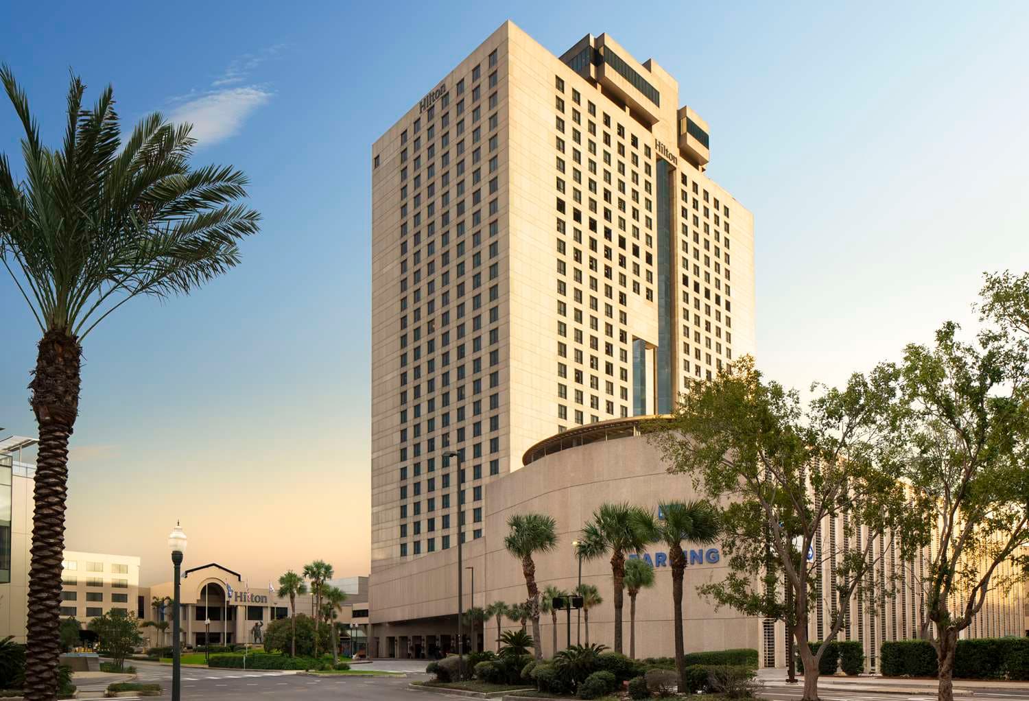 Hilton New Orleans Riverside