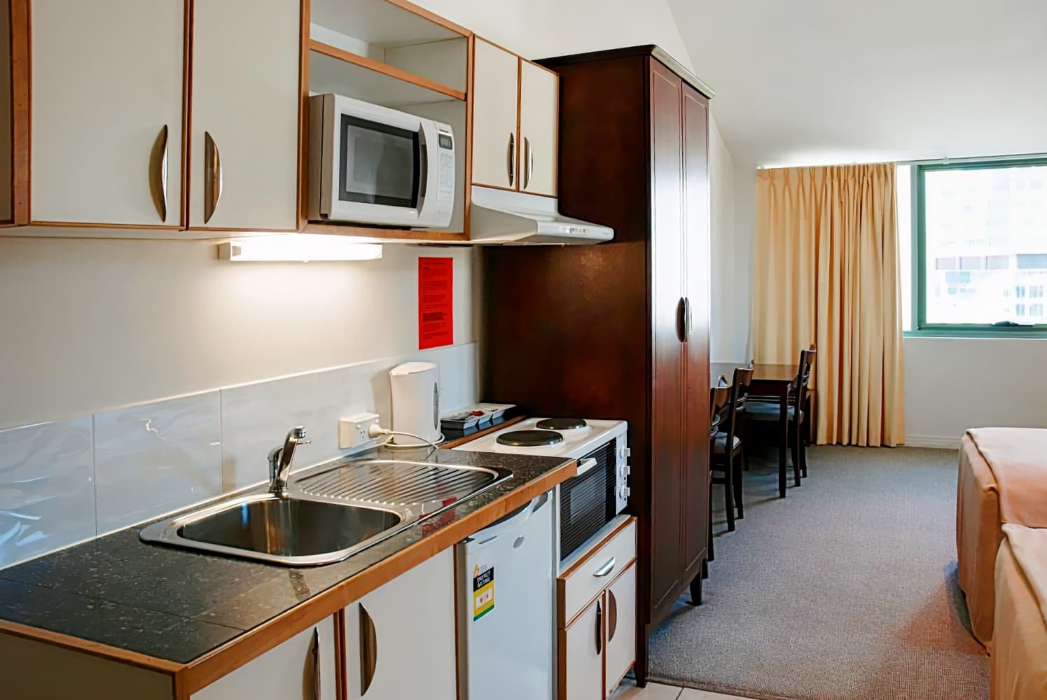 Best Western Astor Metropole Hotel and Apartments