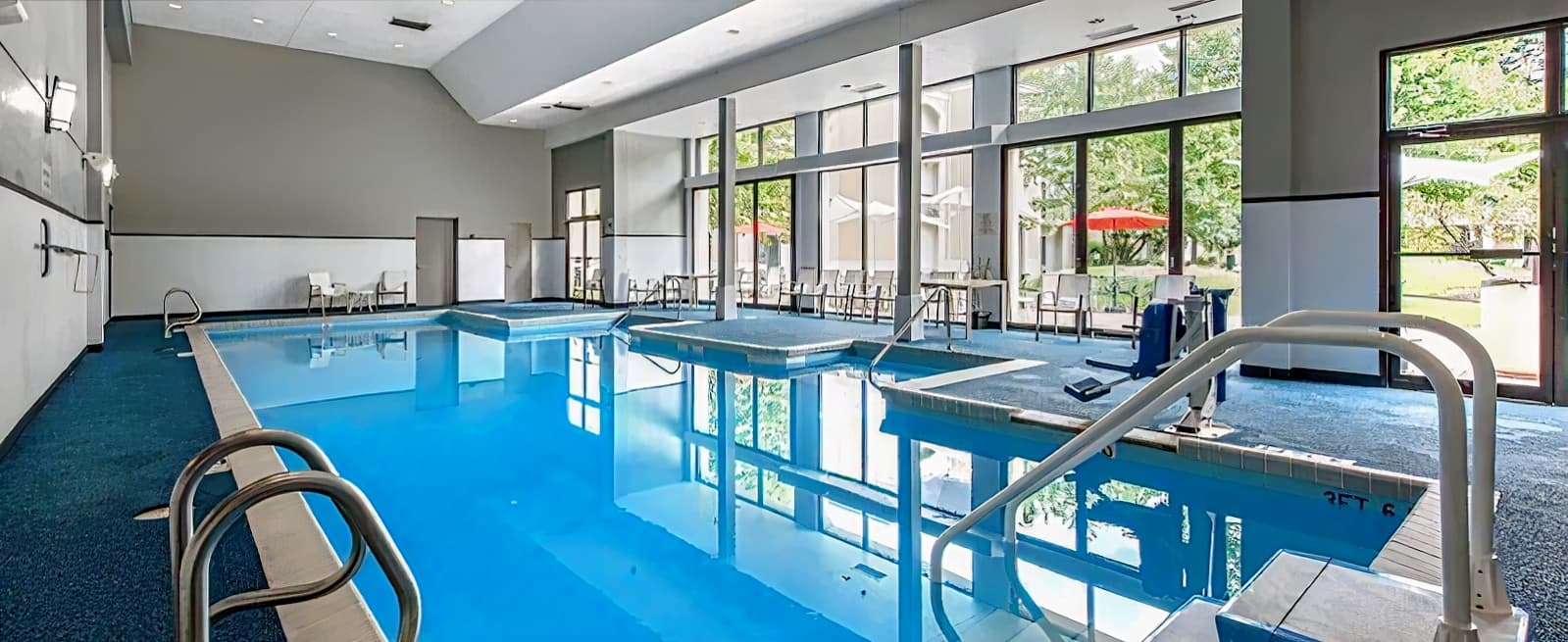 DoubleTree by Hilton Hotel Chicago Wood Dale-Elk Grove