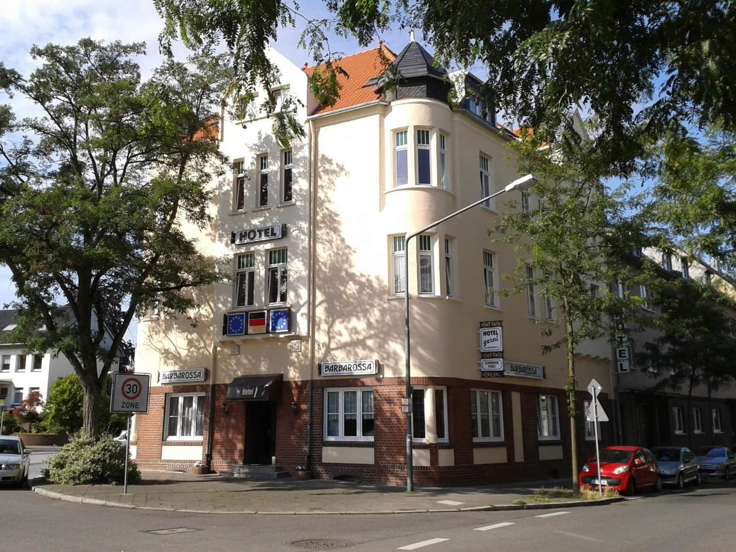 guestified. BARBAROSSA Hotel