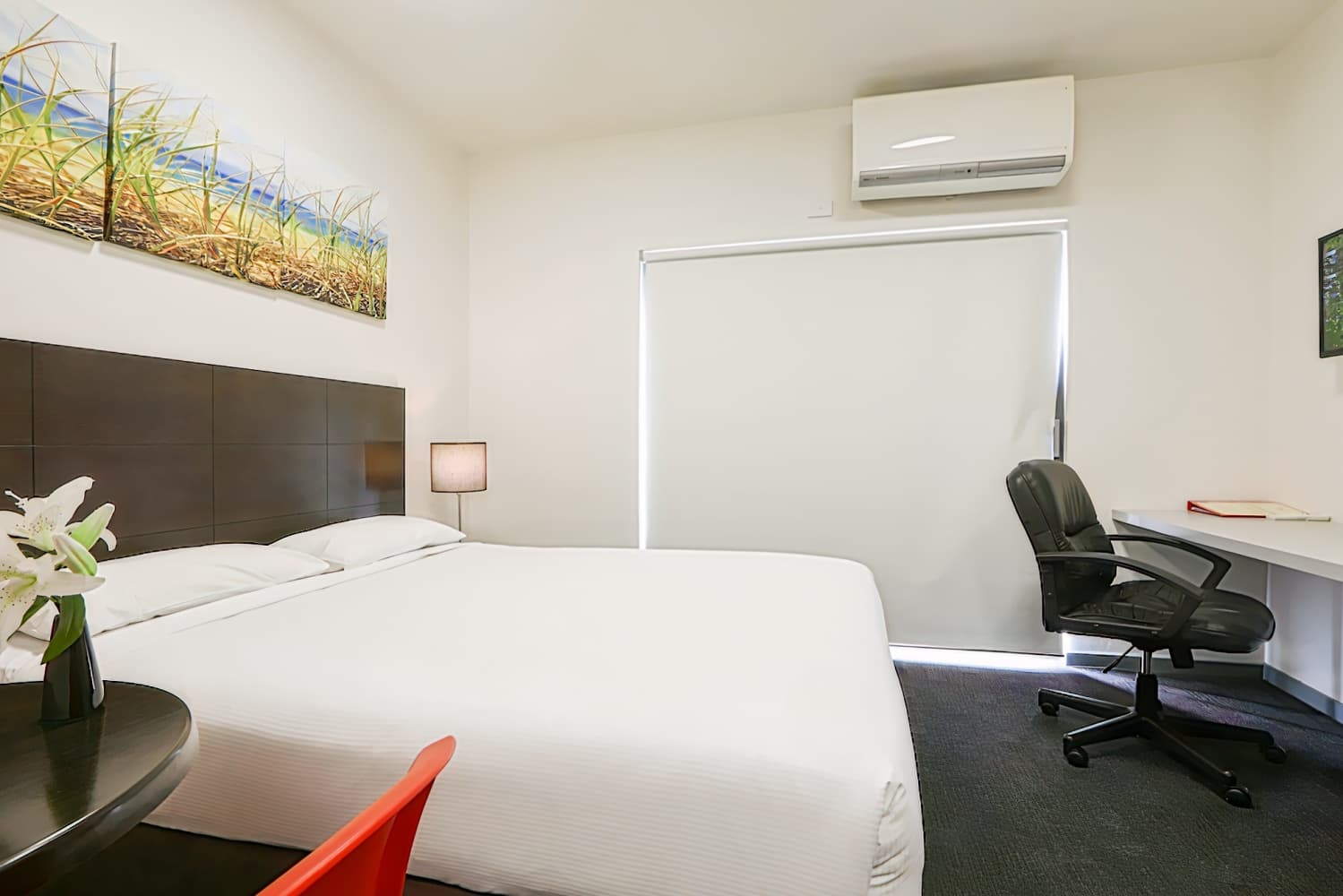 Alston Apartments Hotel