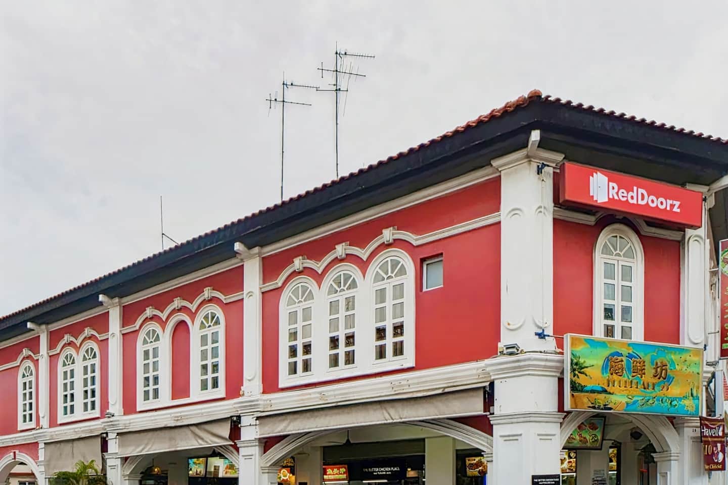 RedDoorz near Marine Parade Central