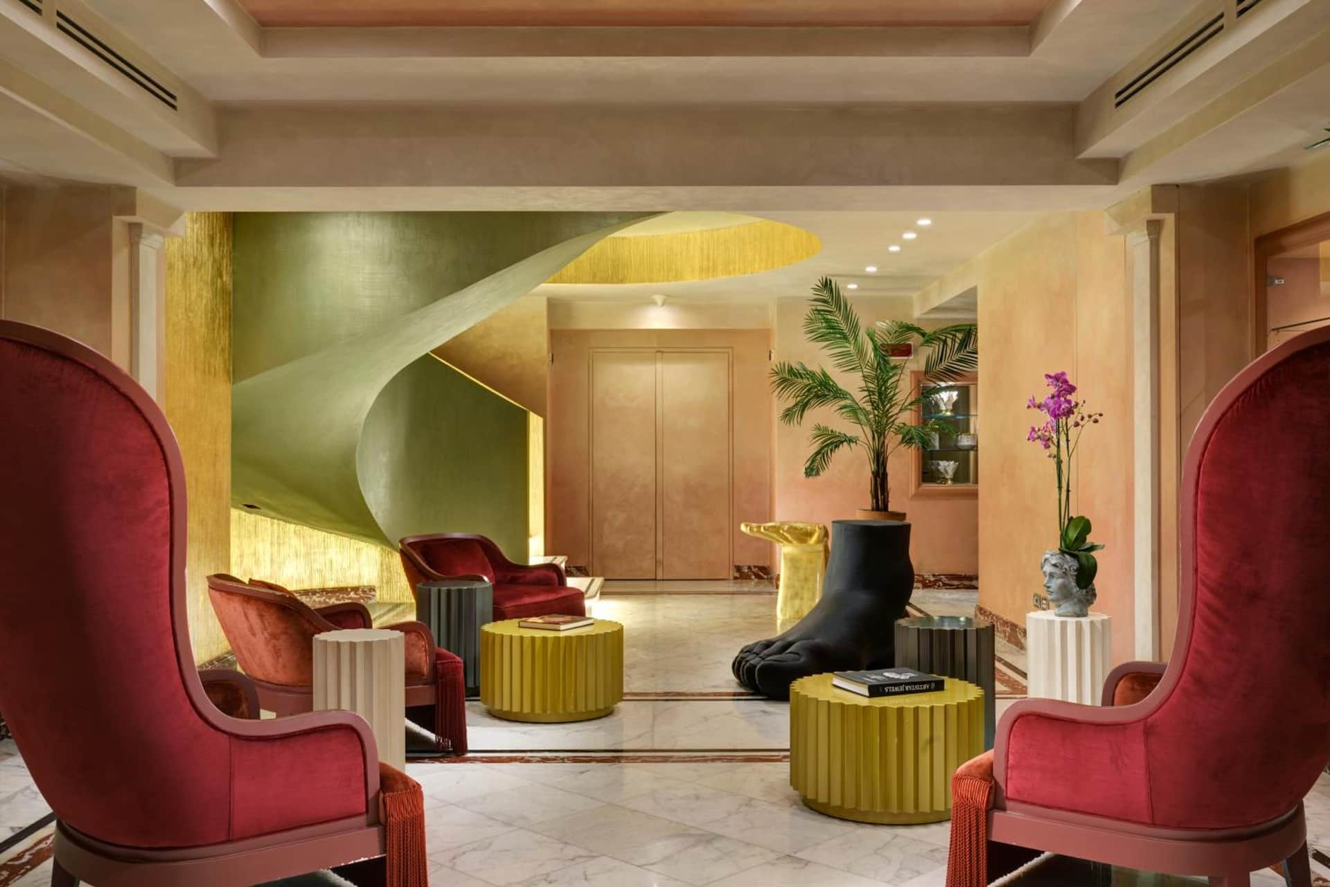 Leon's Place Hotel