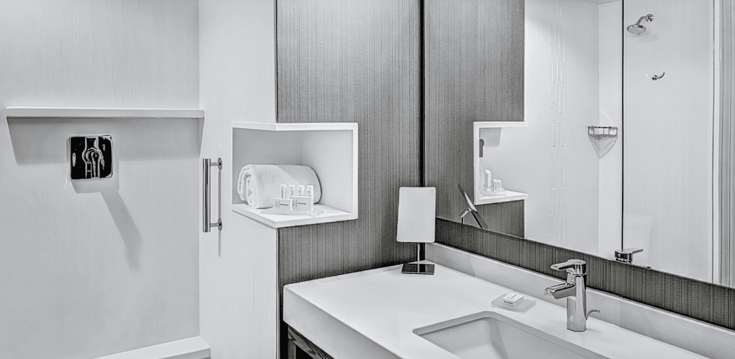 Courtyard by Marriott Appleton Riverfront
