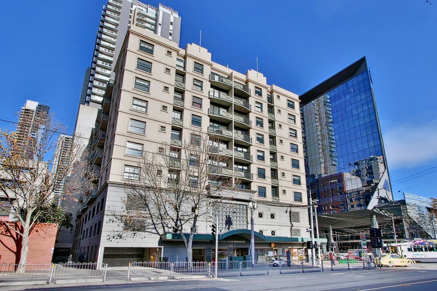 Arrow on Spencer (Also known as Harbourview Apartment Hotel)