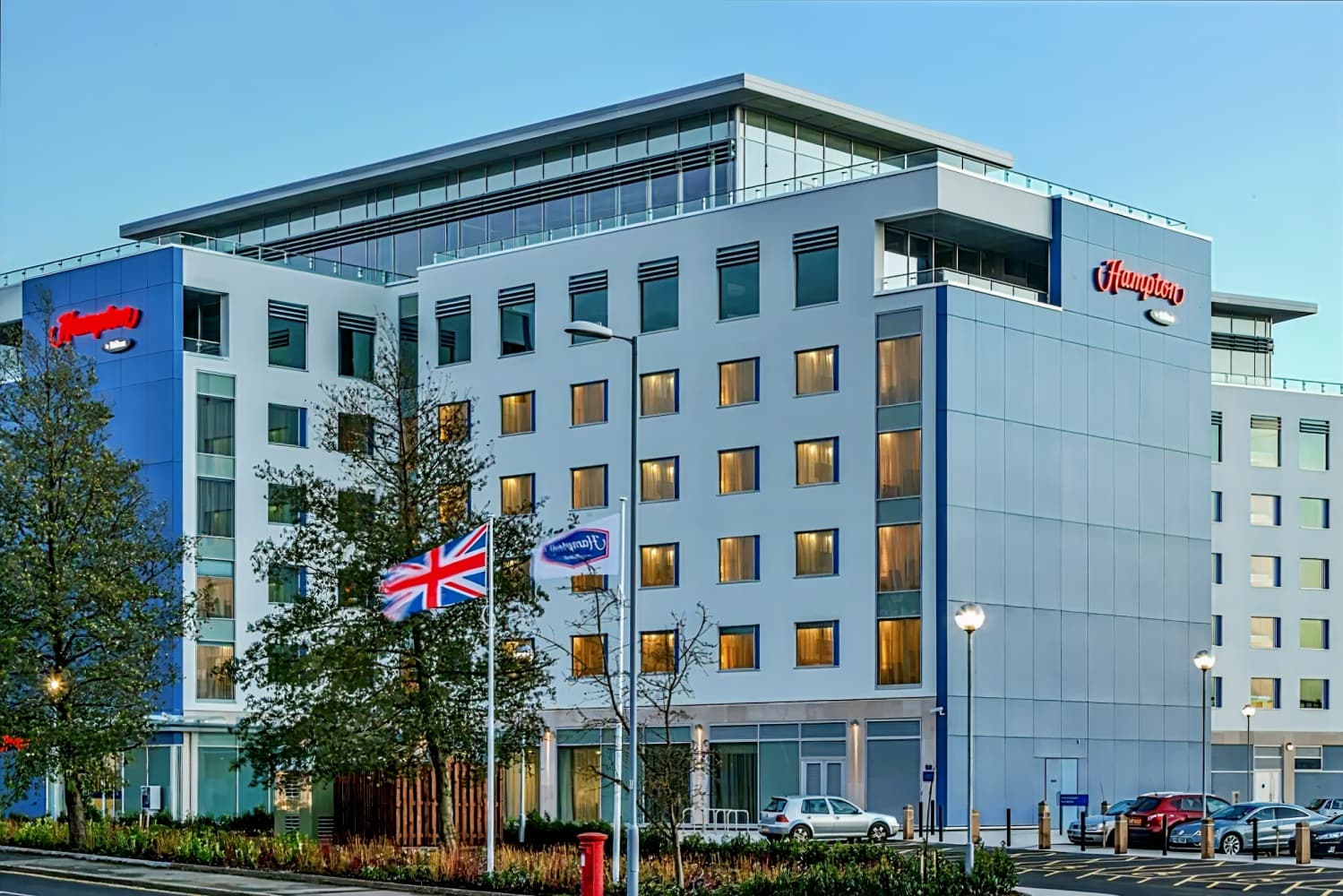 Hampton by Hilton Luton Airport