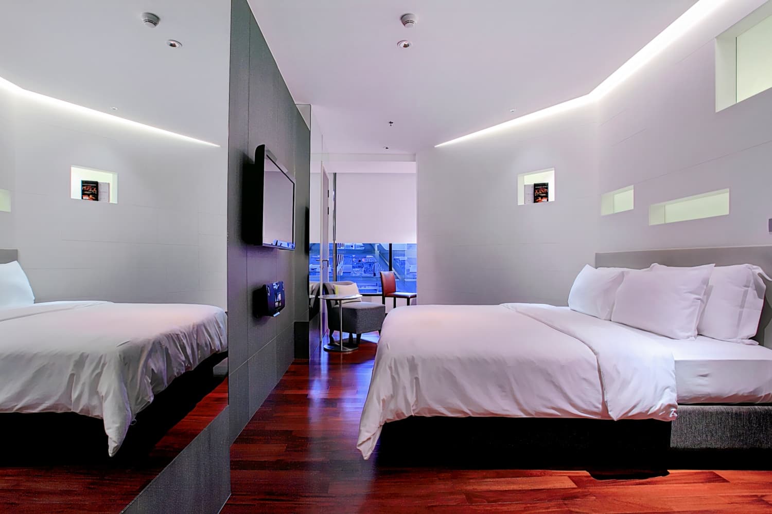 LiT BANGKOK Hotel