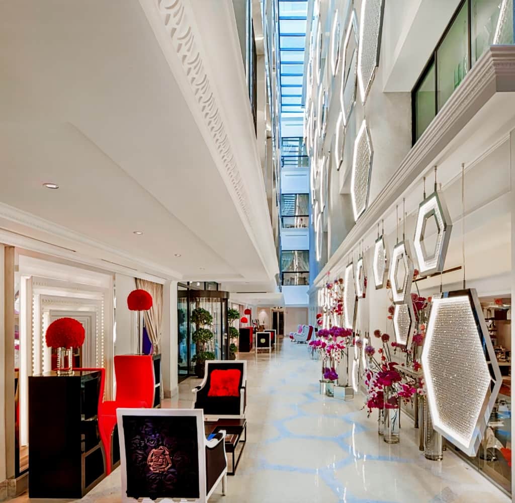 SO/ Singapore