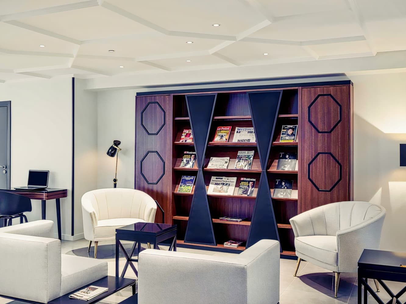 Mercure Paris Arc de Triomphe Wagram Hotel