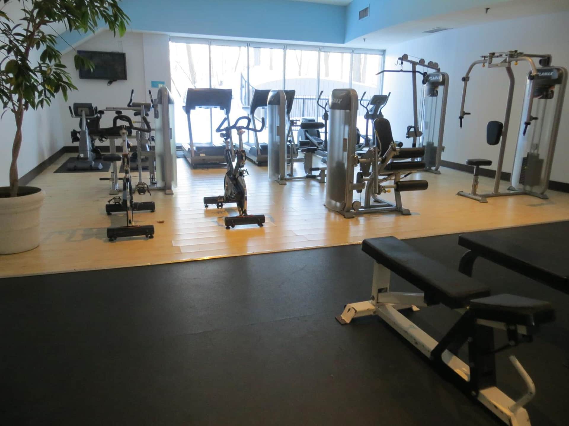 Toronto Don Valley Hotel & Suites