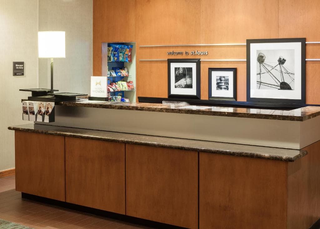 Hampton Inn & Suites St. Louis @ Forest Park
