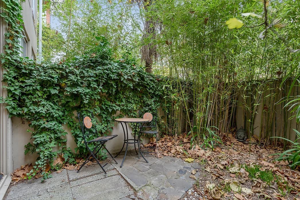 Davis Avenue Apartments