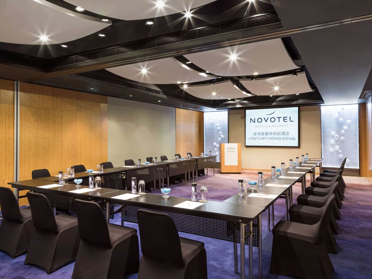 Novotel Hong Kong Century