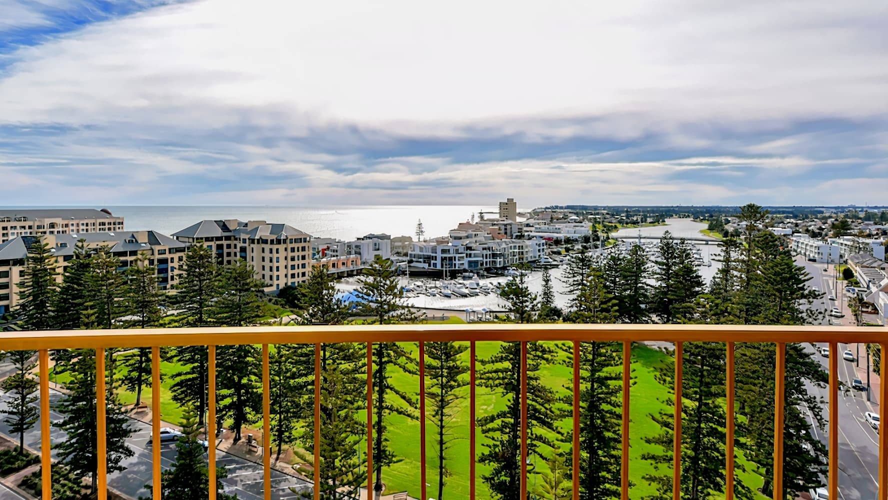 Atlantic Tower Motor Inn