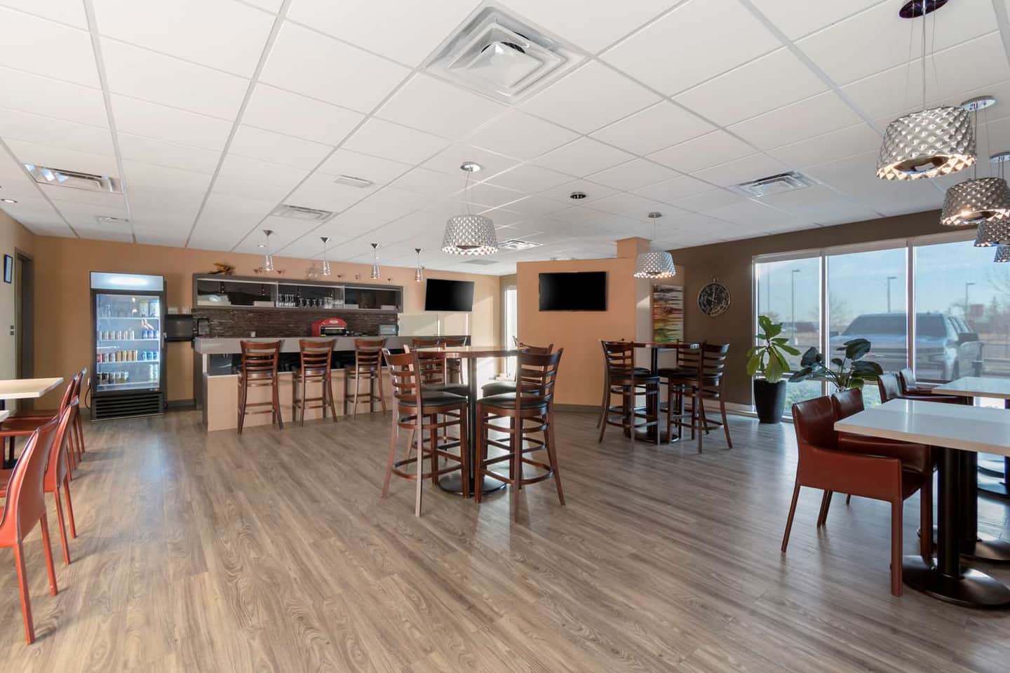 Best Western Plus Airport Inn & Suites