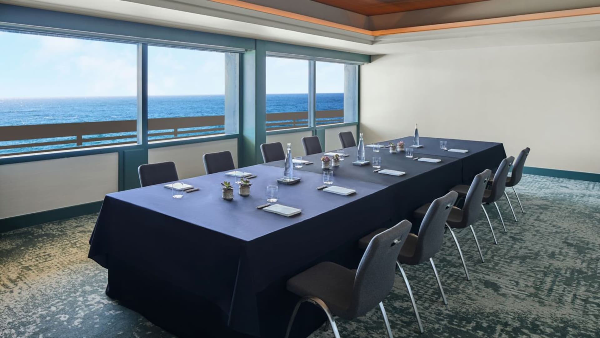 Monterey Beach Hotel, a Tribute Portfolio Hotel