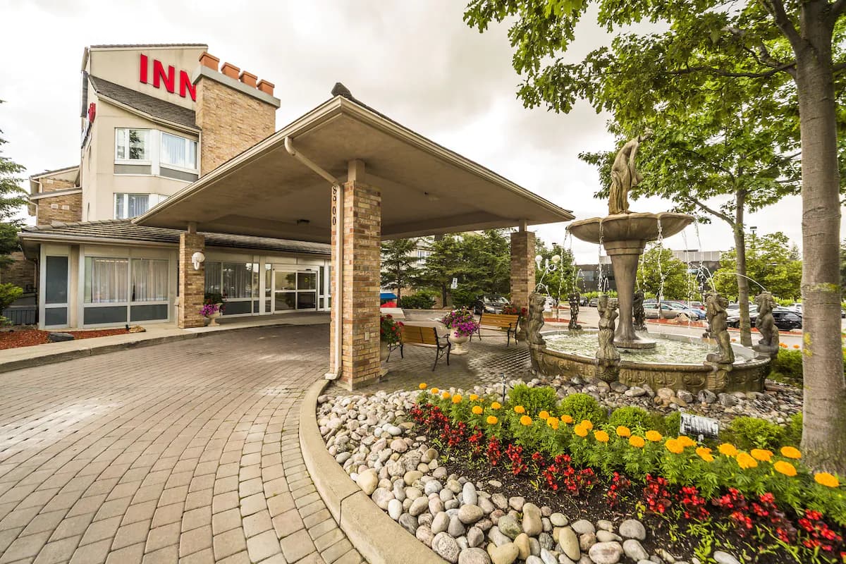 Monte Carlo Inns Toronto Markham