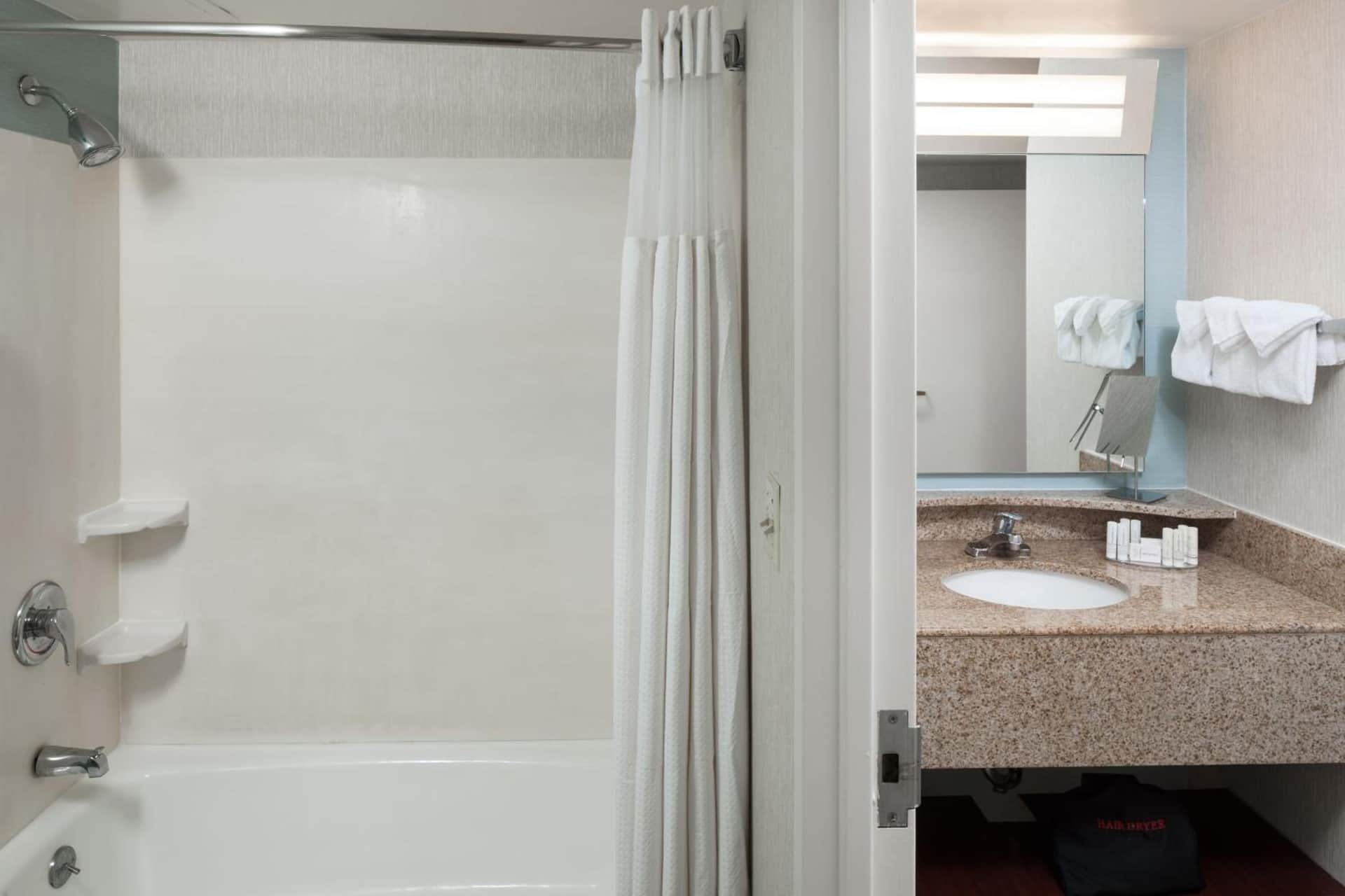 Courtyard by Marriott Virginia Beach Oceanfront/South