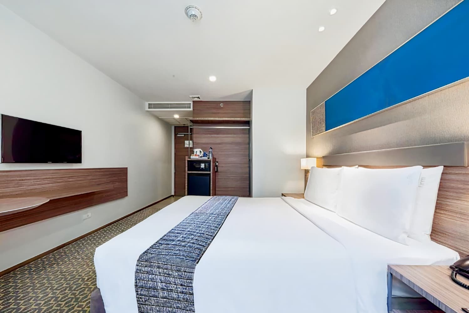 Holiday Inn Express Bangkok Sathorn