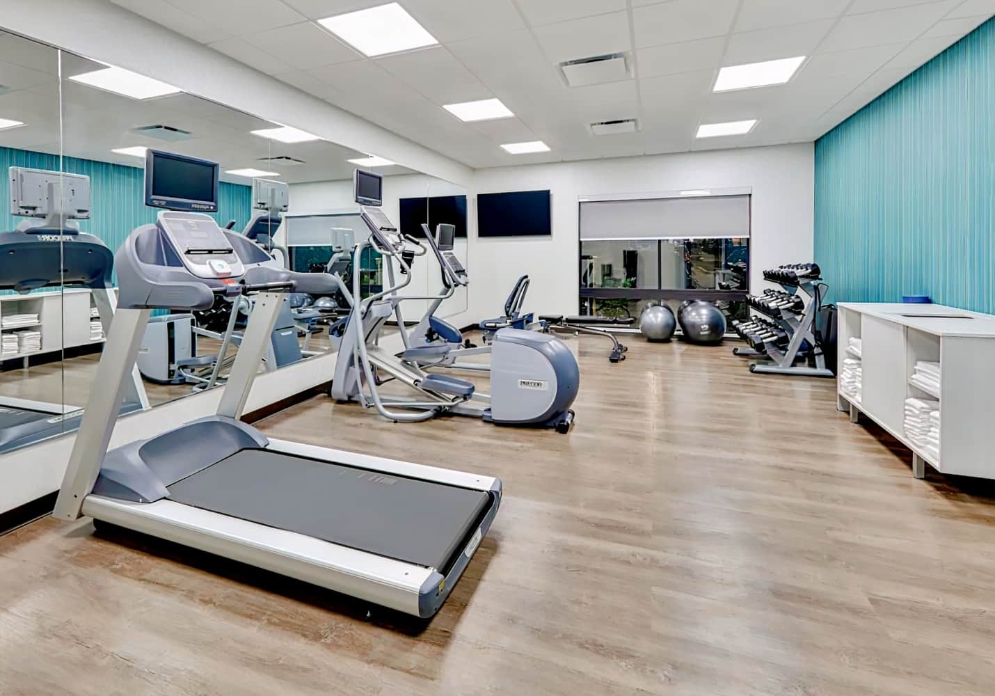 Holiday Inn Express & Suites Fort Worth North - Northlake