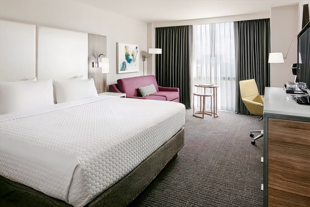 Crowne Plaza Dallas Market Center