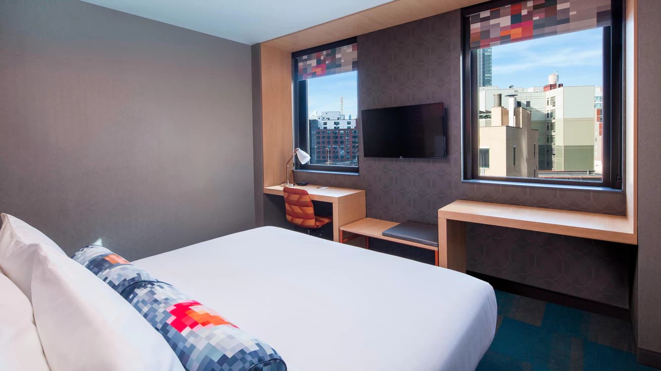 Aloft Long Island City-Manhattan View