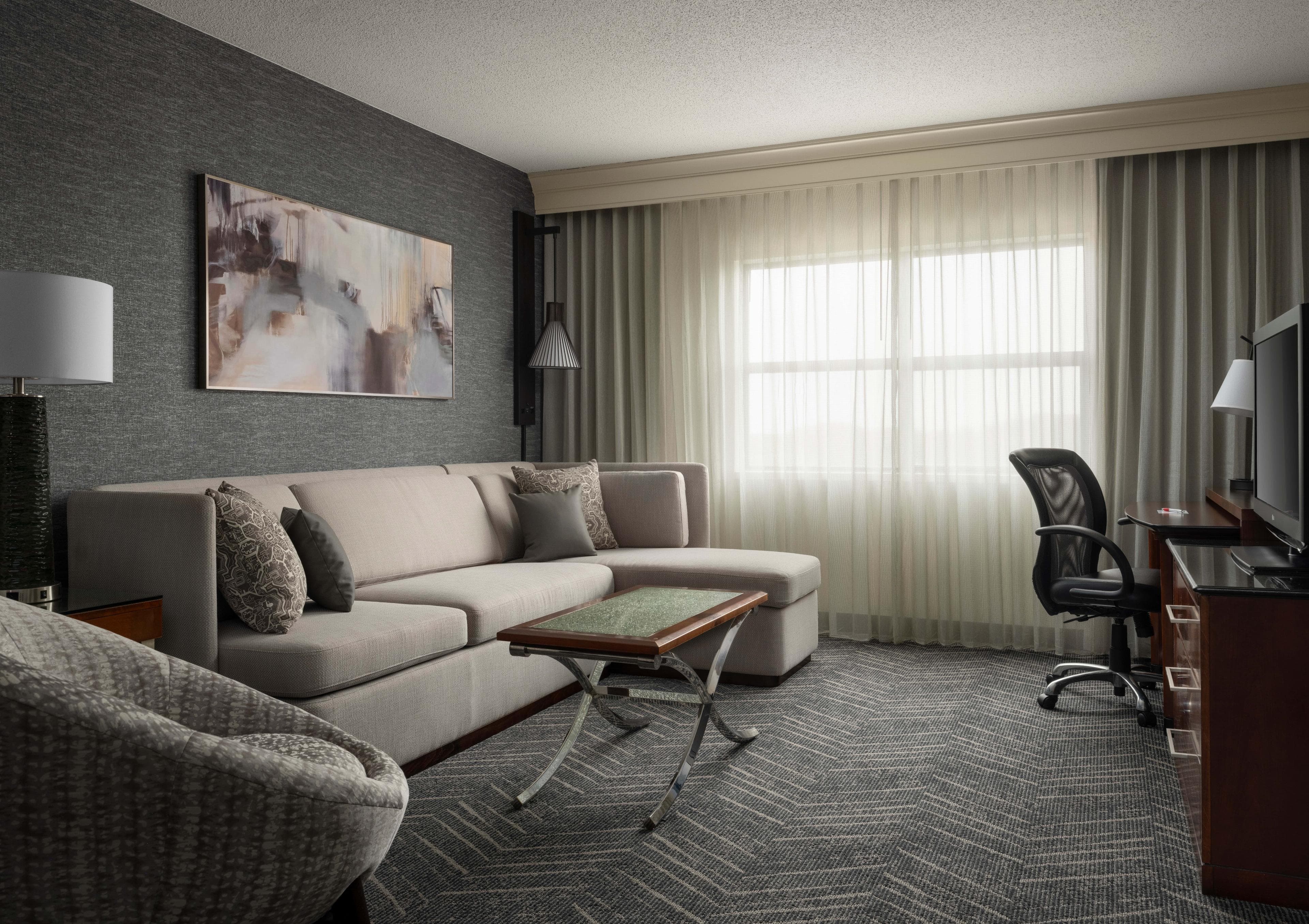 Minneapolis Marriott Northwest Hotel & Conference Center