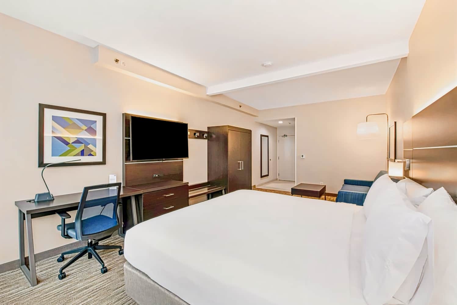 Holiday Inn Express - Delafield