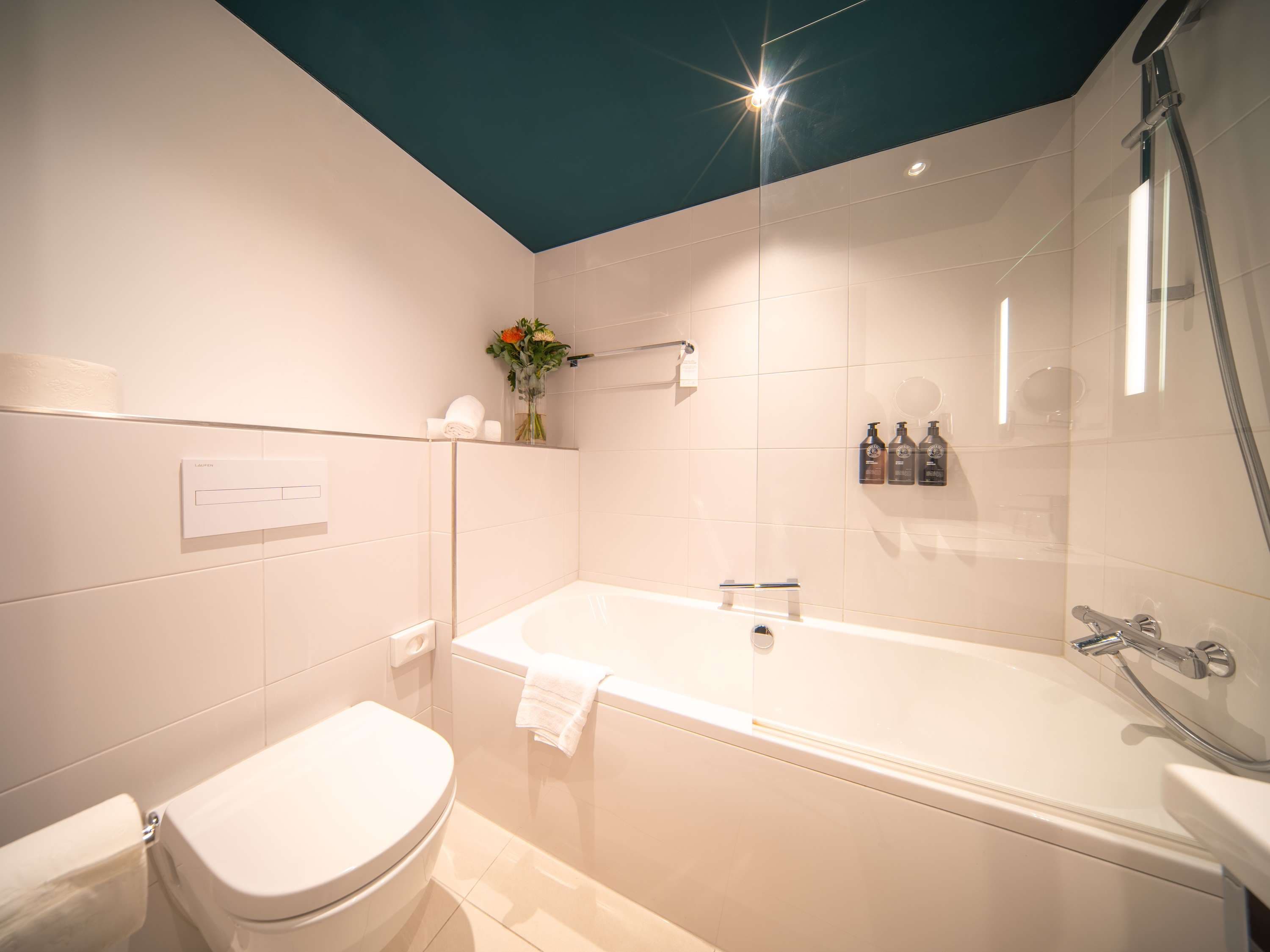 Maek Hotel Antwerpen Centraal - Handwritten Collection