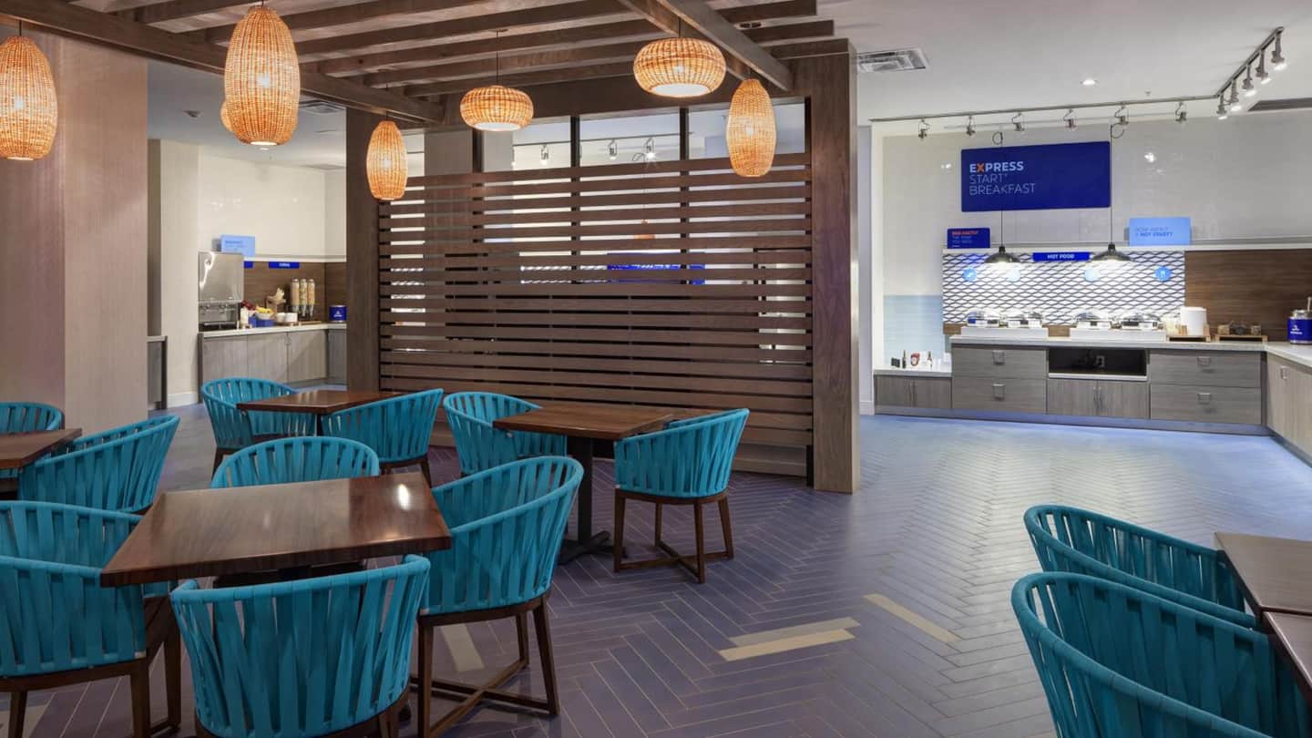 Holiday Inn Express & Suites Orlando At Seaworld, an IHG Hotel