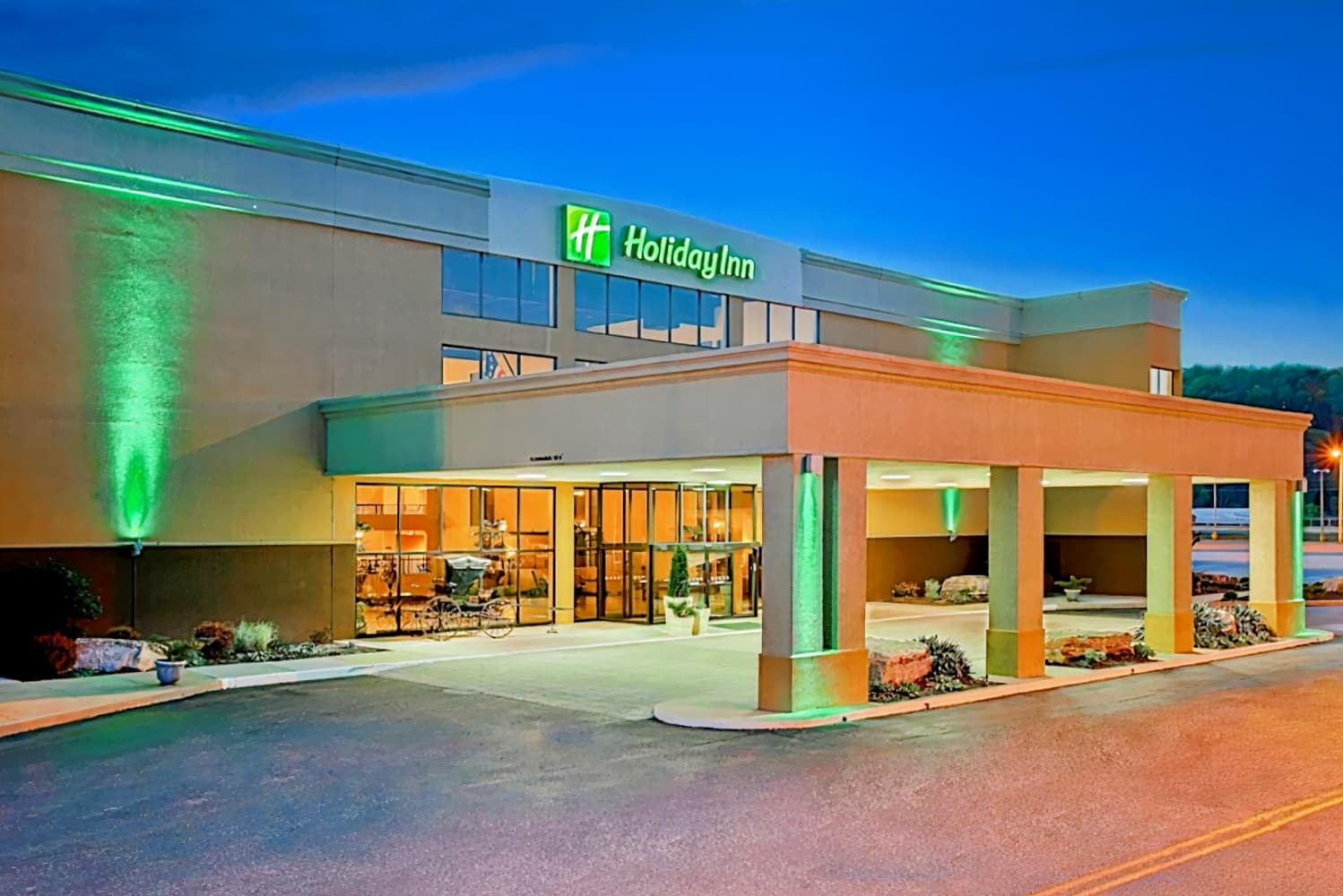 Holiday Inn Morgantown/Pennsylvania Turnpike Exit 298