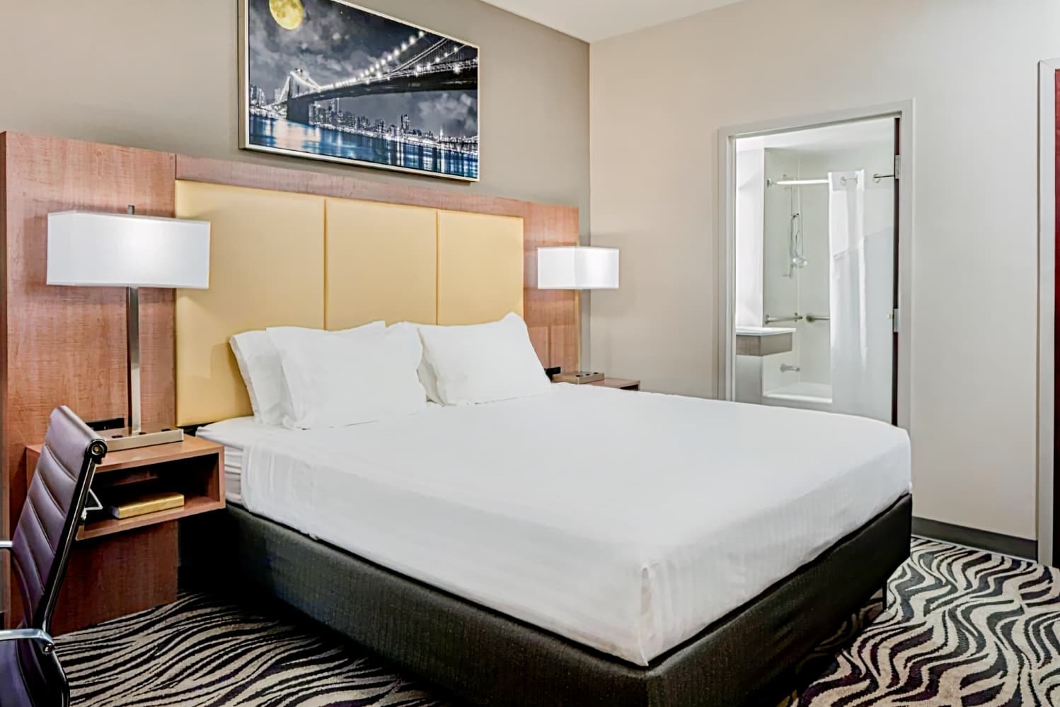 Holiday Inn Express New York-Brooklyn