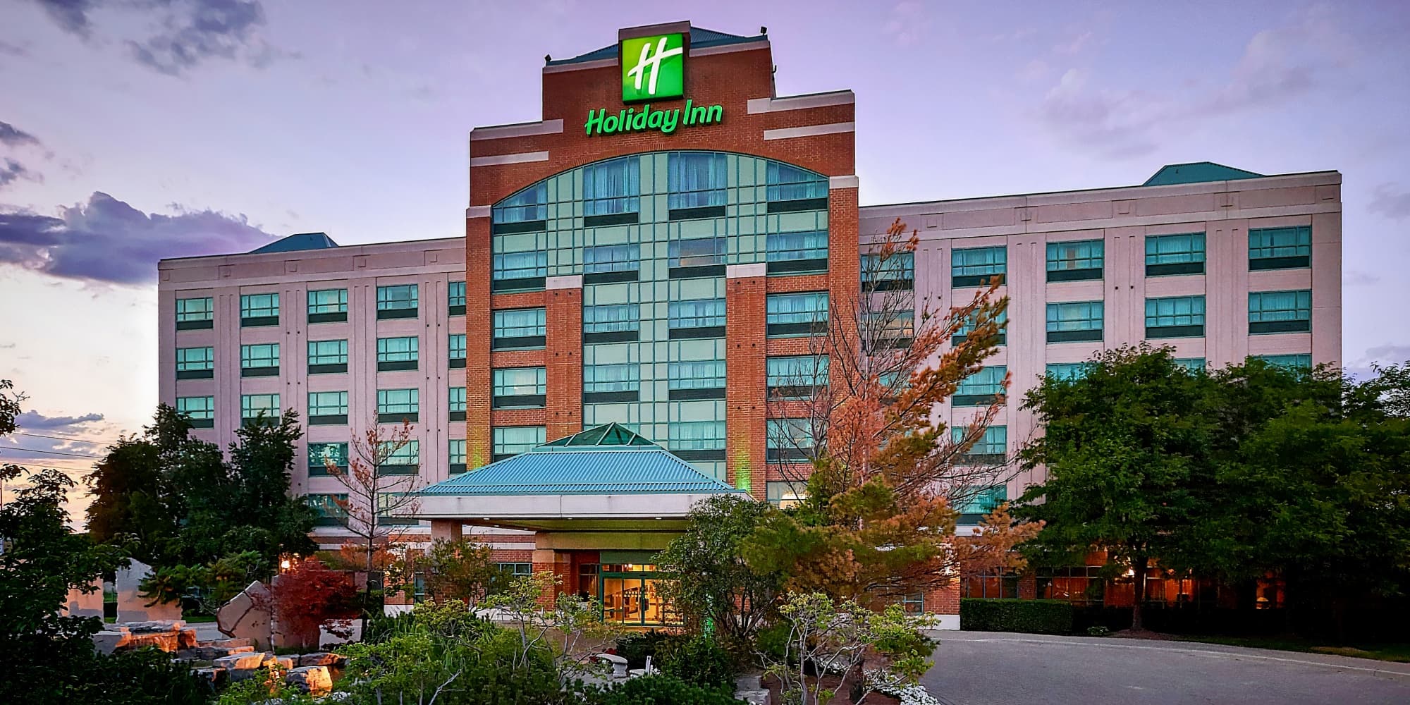 Holiday Inn & Suites Oakville at Bronte, an IHG Hotel