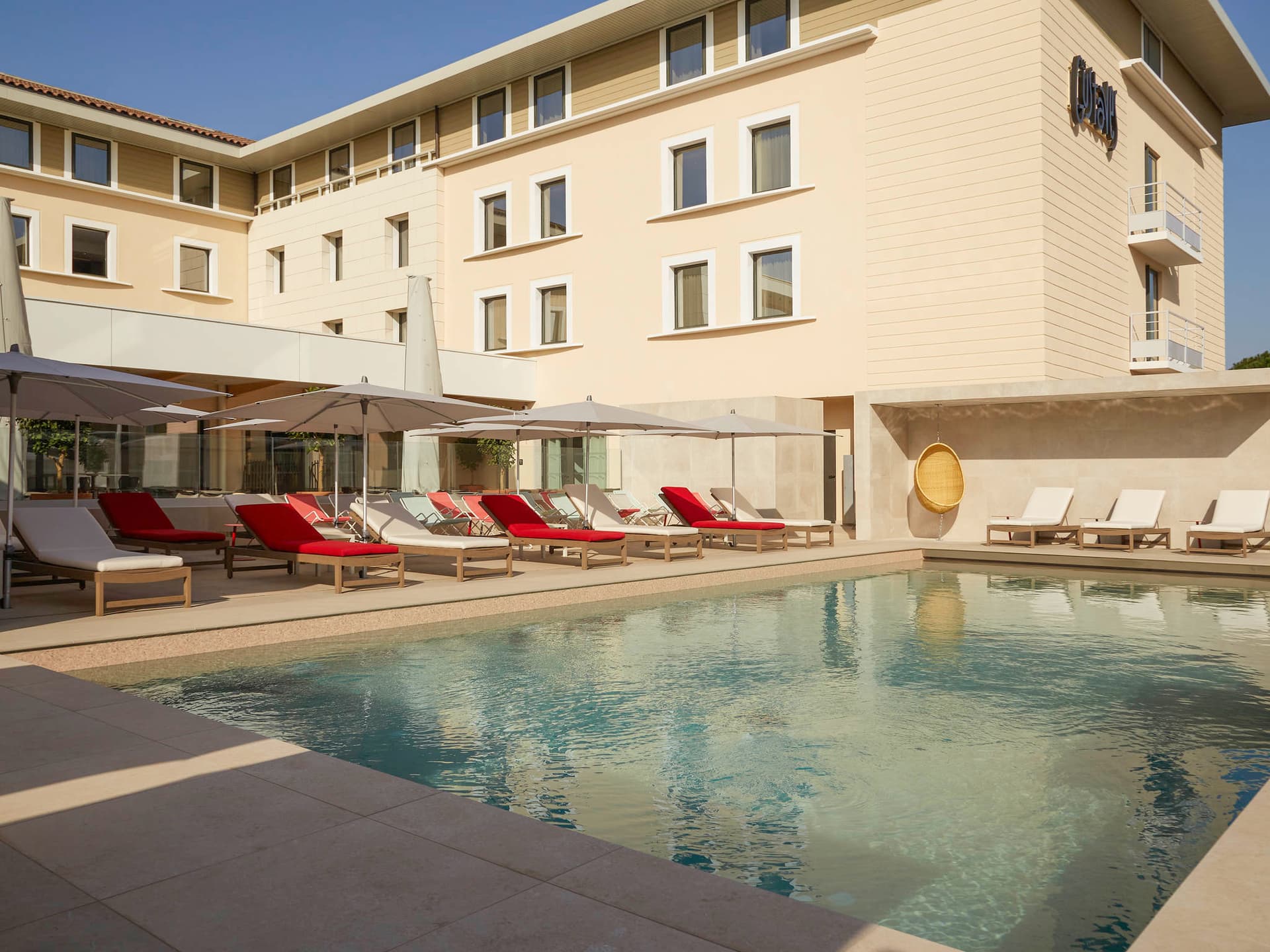 Mercure Avignon TGV Hotel & Spa