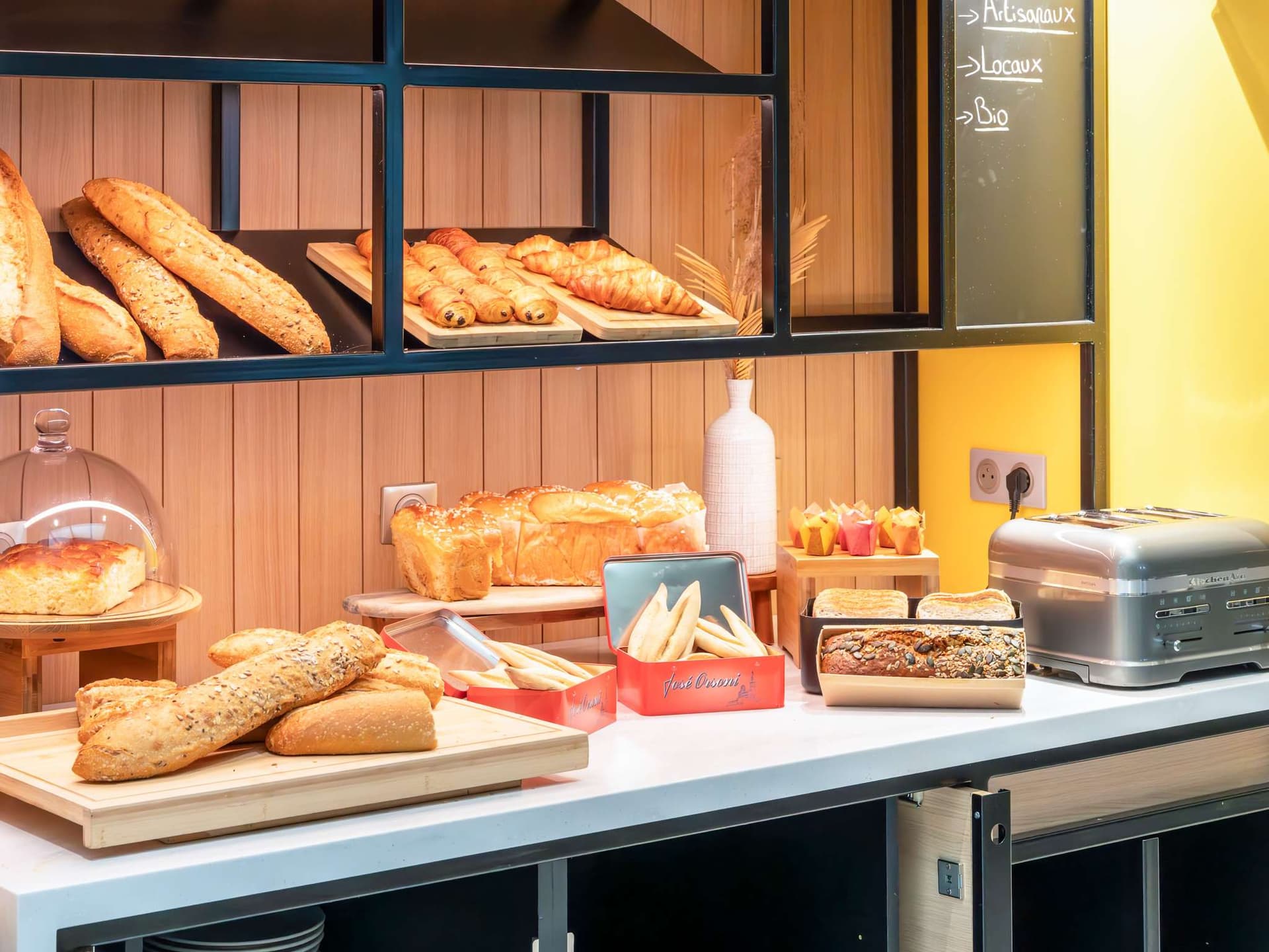 Mercure Avignon TGV Hotel & Spa