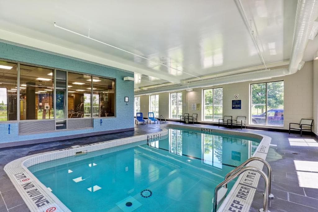 Four Points by Sheraton St. Catharines Niagara Suites