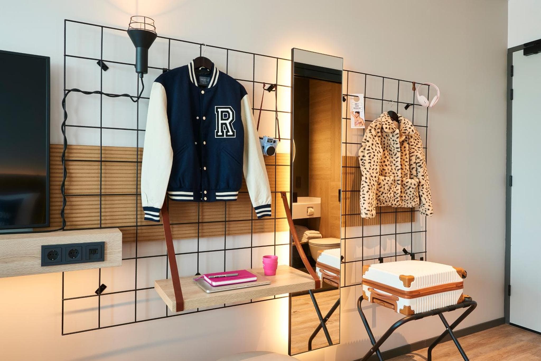 Moxy Amsterdam Schiphol Airport