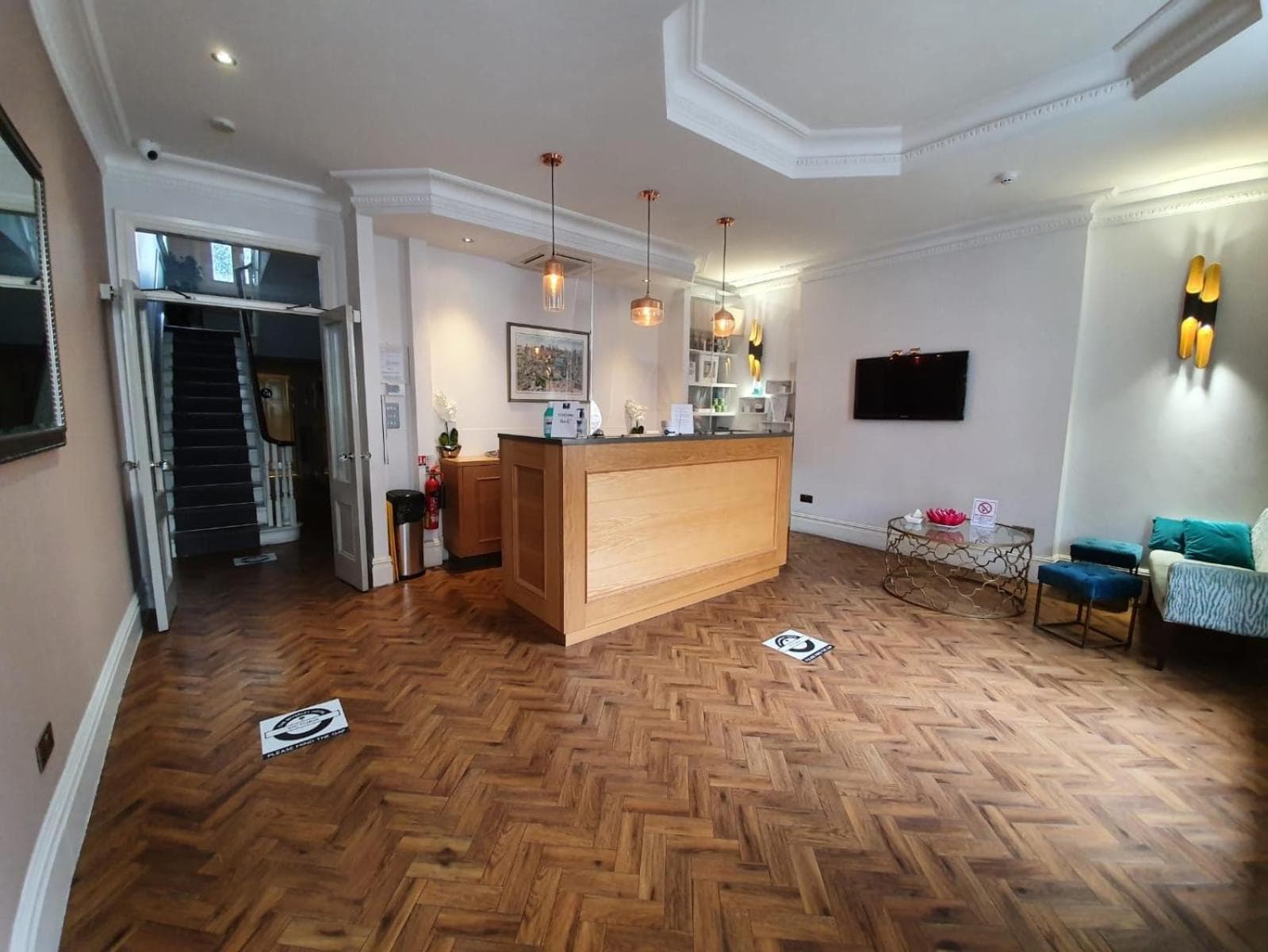 The Beverley Hotel London - Victoria